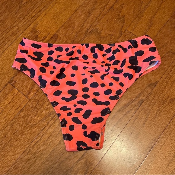 Coral cheetah bikini set - Picture 7 of 8